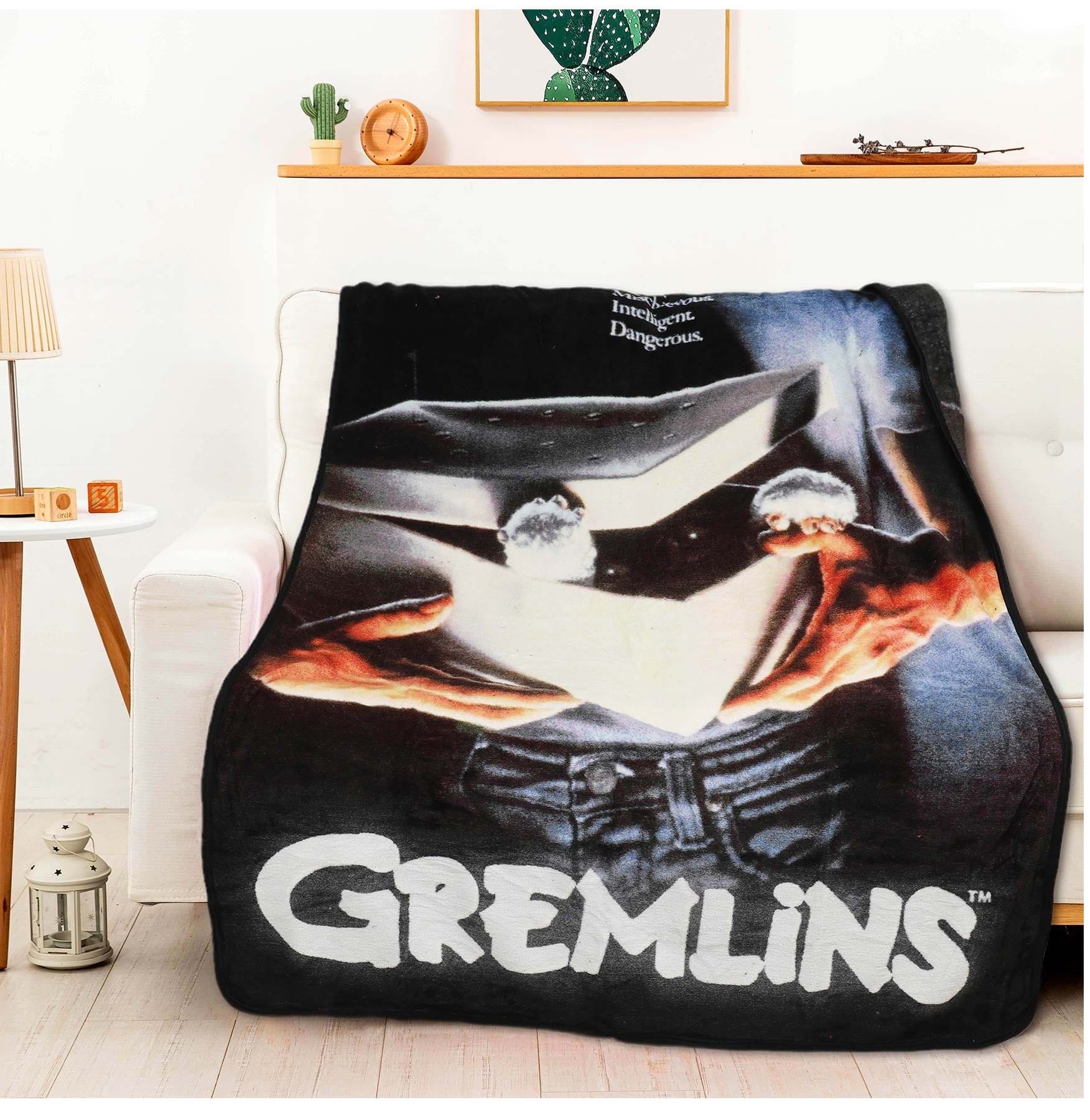 映画　グレムリン　フリースブランケット　（映画ポスター） ■ アメリカン雑貨 アメリカ雑貨  爆買 |  | 06