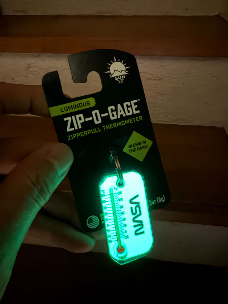 暗闇で光る！　蓄光仕様　NASA　オフィシャル　ルーマジップ　キーホルダー　温度計キーホルダー　■ アメリカン雑貨 アメリカ雑貨 |  | 02