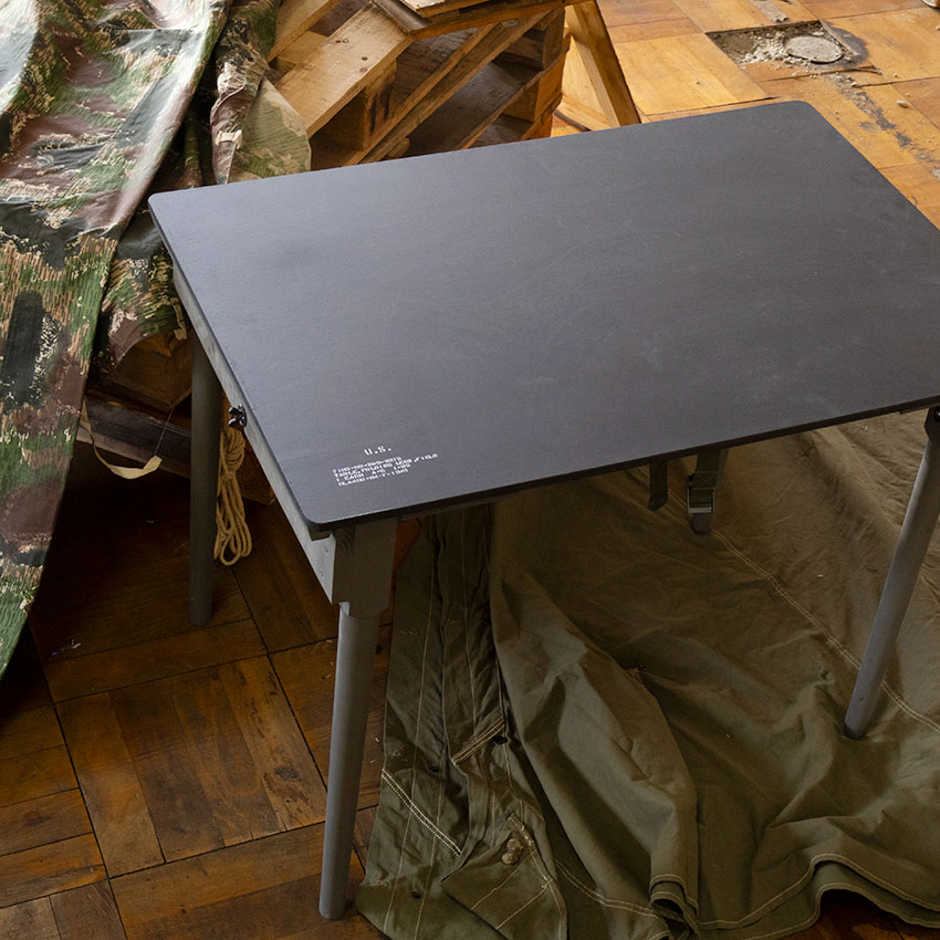 USタイプ フォールディングテーブル　全国送料無料（沖縄・離島除く）　ミリタリーテイスト　秘密基地系ファニチャー　FML 爆買 | 