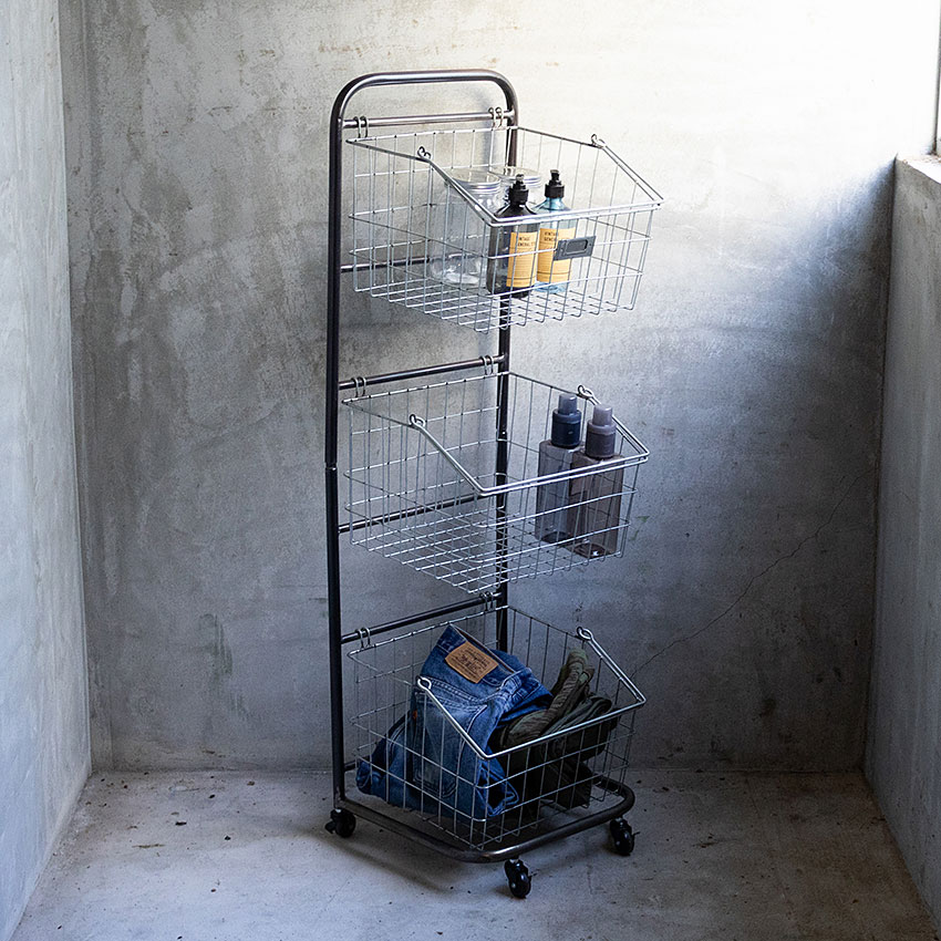 ミリタリーテイスト　3段ワイヤーラック　キャスター台付き　全国送料無料（沖縄・離島除く）　秘密基地系ファニチャー　FML 爆買 | 