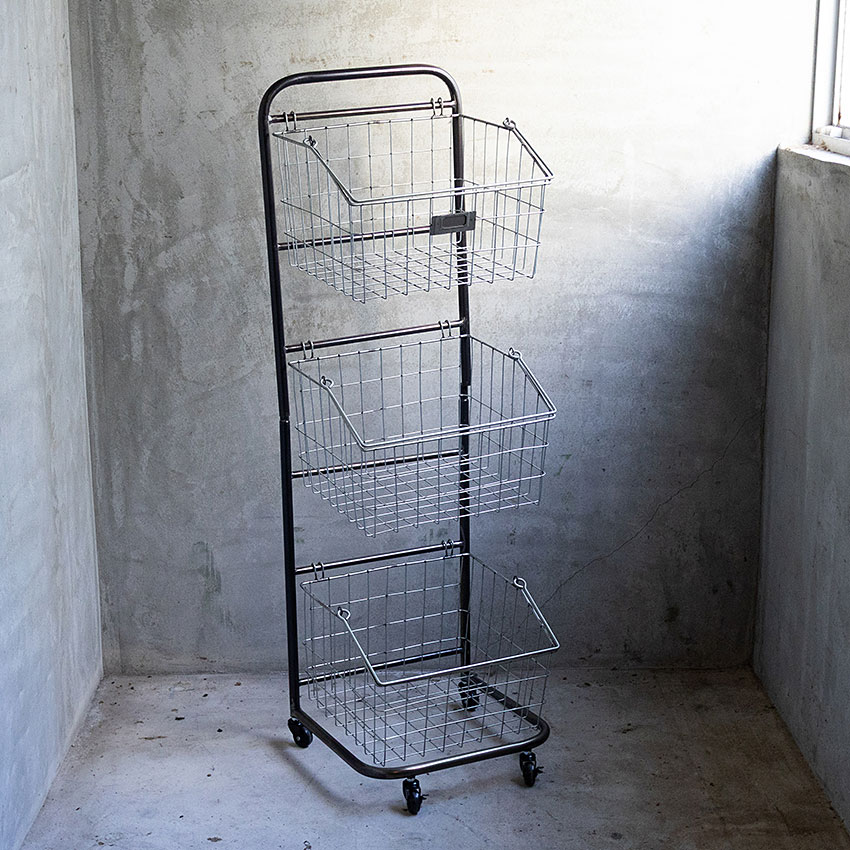 ミリタリーテイスト　3段ワイヤーラック　キャスター台付き　全国送料無料（沖縄・離島除く）　秘密基地系ファニチャー　FML 爆買 |  | 02