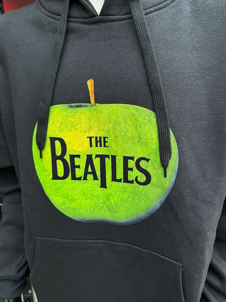 ビートルズ　グリーンアップルロゴ　オフィシャル　パーカー　公式グッズ ■ アメリカ雑貨 アメリカン雑貨 |  | 01