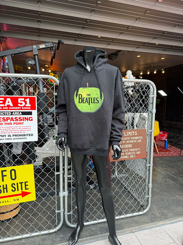 ビートルズ　グリーンアップルロゴ　オフィシャル　パーカー　公式グッズ ■ アメリカ雑貨 アメリカン雑貨 |  | 02