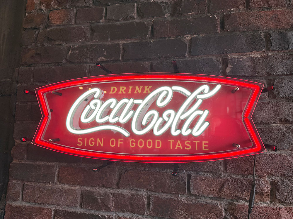 コカ・コーラ　昔のネオン管風　LEDサイン　（フィッシュテール）　ネオLEDサイン ■ アメリカ雑貨 アメリカン雑貨 | Coca Cola | 11