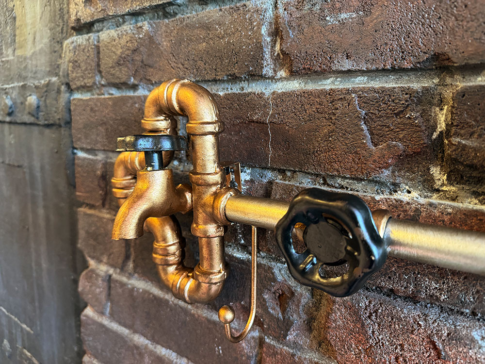 スチームパンク　インダストリアル　ウォール3フック　（ブロンズ×ブラック） ■ アメリカ雑貨 アメリカン雑貨 |  | 01