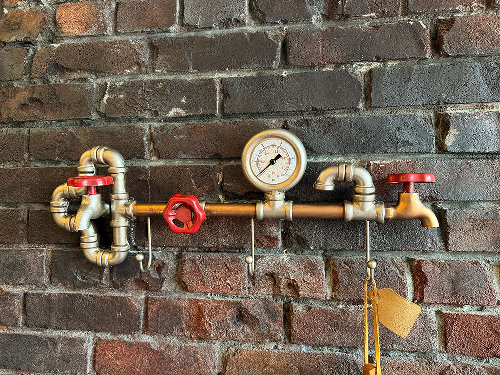 スチームパンク　インダストリアル　ウォール3フック　（シルバー×レッド） ■ アメリカン雑貨 アメリカ雑貨 | 