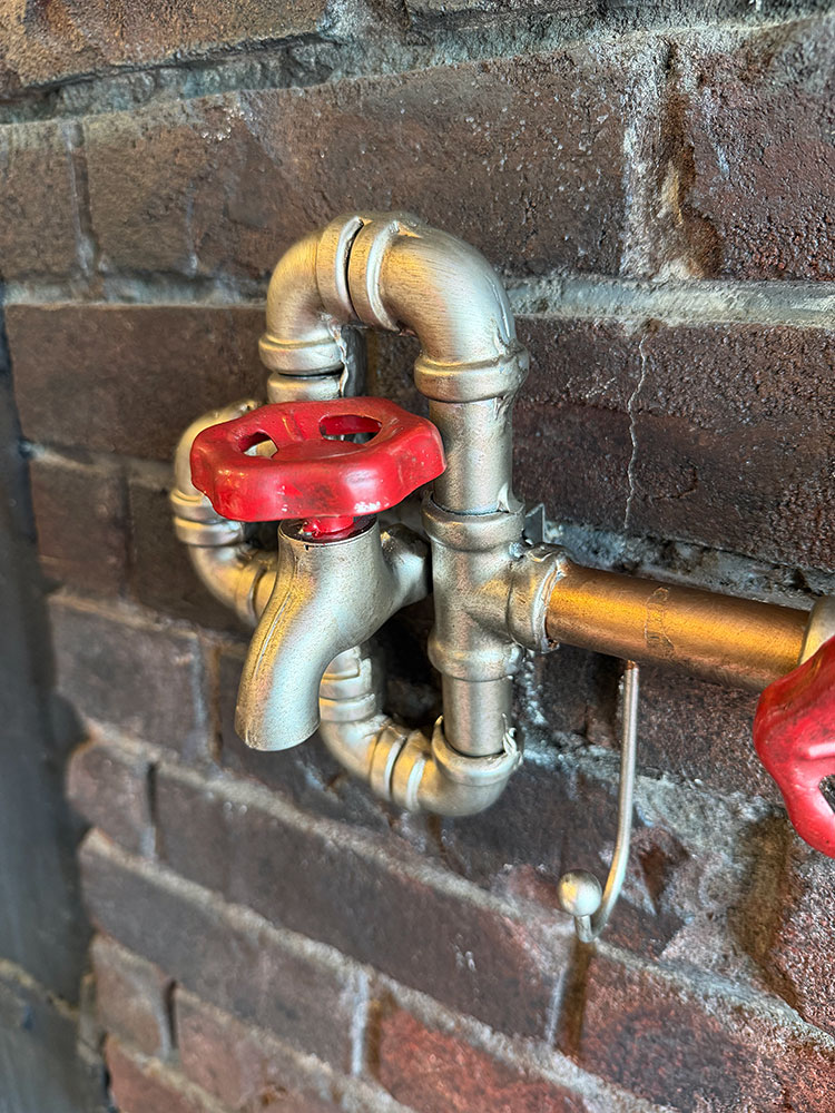 スチームパンク　インダストリアル　ウォール3フック　（シルバー×レッド） ■ アメリカン雑貨 アメリカ雑貨 |  | 01