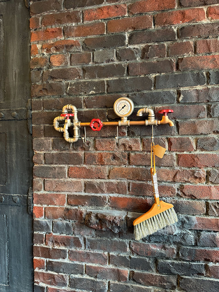 スチームパンク　インダストリアル　ウォール3フック　（シルバー×レッド） ■ アメリカン雑貨 アメリカ雑貨 |  | 06