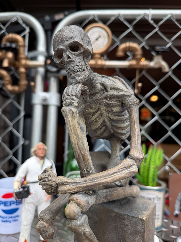 考えるガイコツ　ポリレジン　オブジェ ■ アメリカン雑貨 アメリカ雑貨 |  | 01