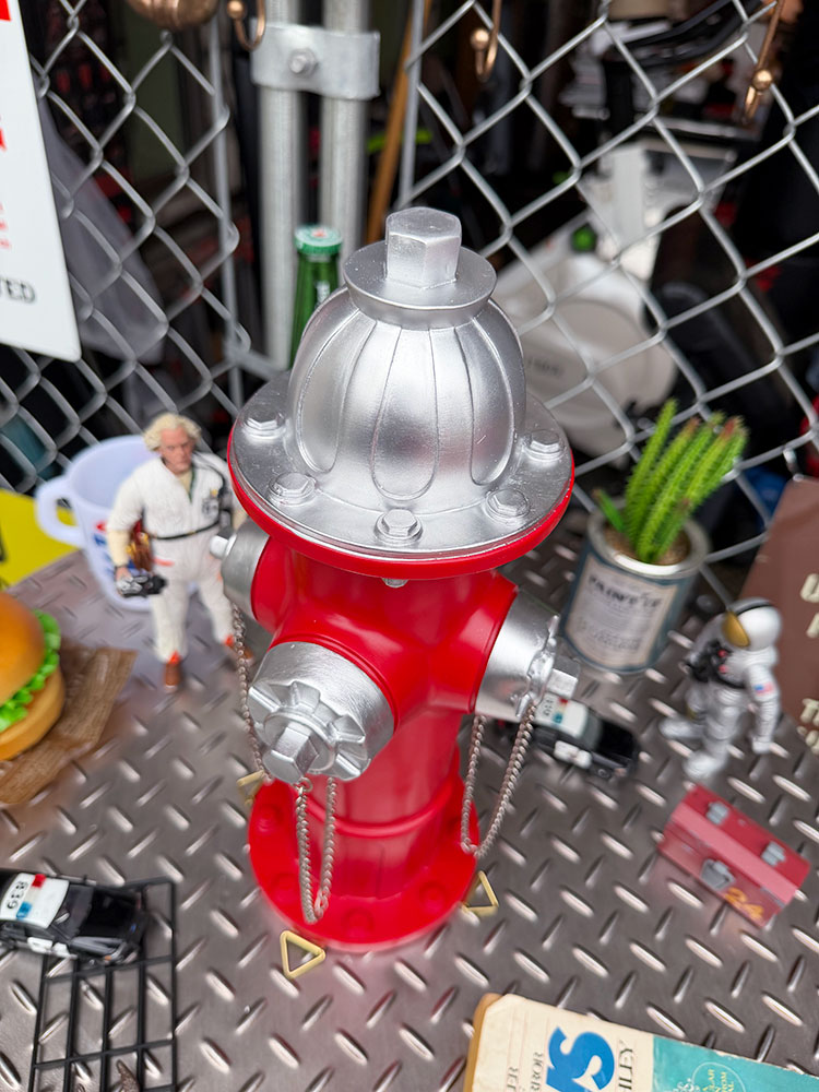アメリカの消火栓　ポリレジン　オブジェ　（固定用ペグ付き） ■ アメリカ雑貨 アメリカン雑貨 |  | 01