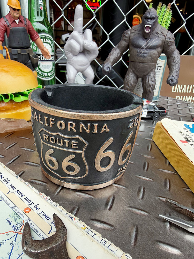 ルート66　ライセンスプレート　アッシュトレイ　灰皿　（丸型） ■ アメリカ雑貨 アメリカン雑貨 | 