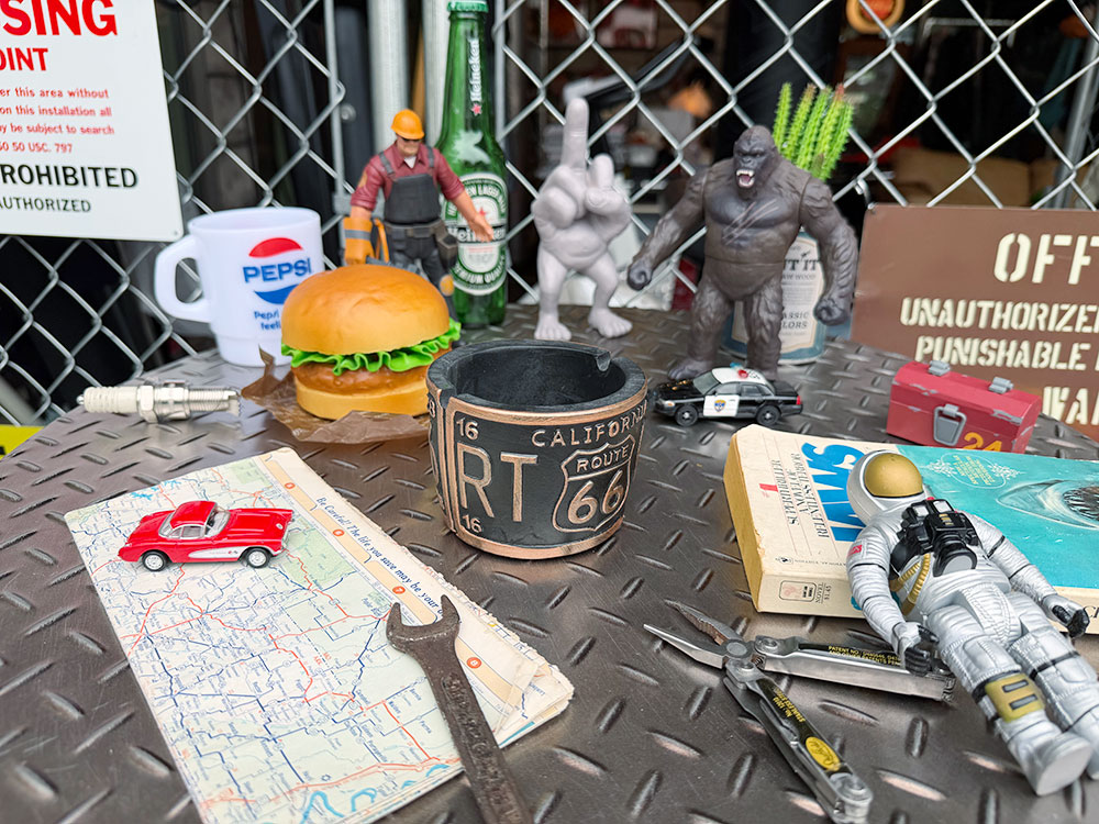 ルート66　ライセンスプレート　アッシュトレイ　灰皿　（丸型） ■ アメリカ雑貨 アメリカン雑貨 |  | 02