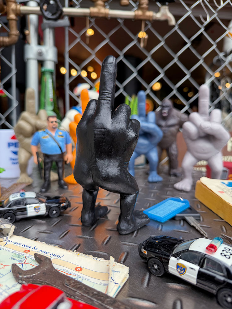 Xフィンガーマン　ポリレジン　フィギュア　（ブラック） ■ アメリカン雑貨 アメリカ雑貨 |  | 03