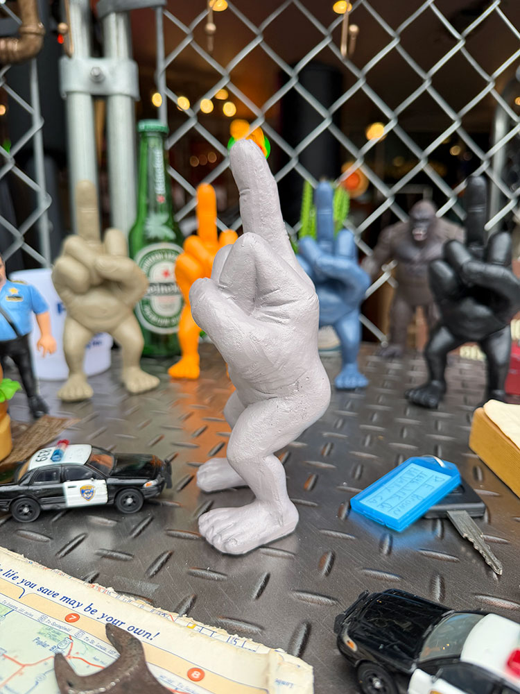 Xフィンガーマン　ポリレジン　フィギュア　（グレー） ■ アメリカン雑貨 アメリカ雑貨 |  | 02