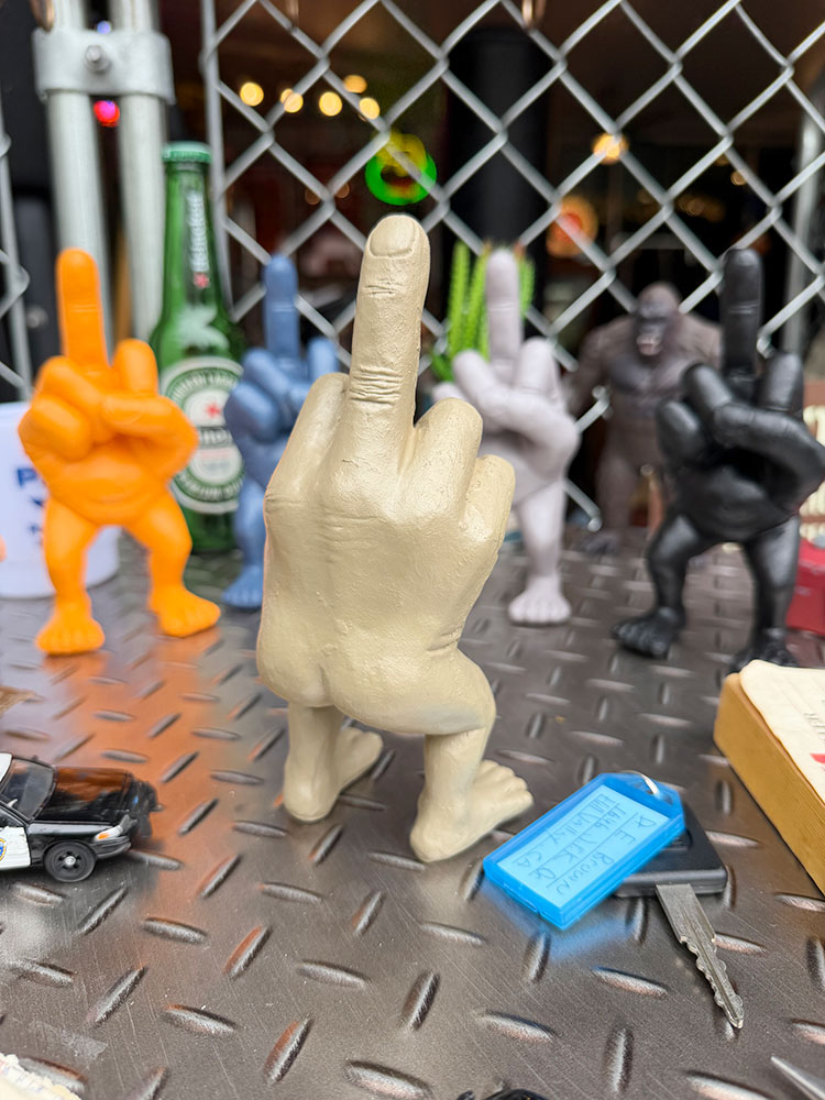 Xフィンガーマン　ポリレジン　フィギュア　（ライトブラウン） ■ アメリカン雑貨 アメリカ雑貨 |  | 03