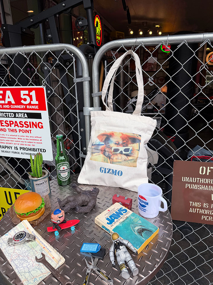 映画　グレムリン　ギズモ　オフィシャル　トートバッグ　（3Dメガネ） ■ アメリカ雑貨 アメリカン雑貨 |  | 02