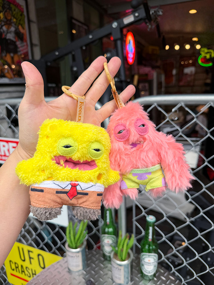 ファグラー × スポンジボブ　ぬいぐるみ　キーホルダー　（全2体セット）　海外で話題のキモくてかわいいモンスター　Fuggler |  | 04