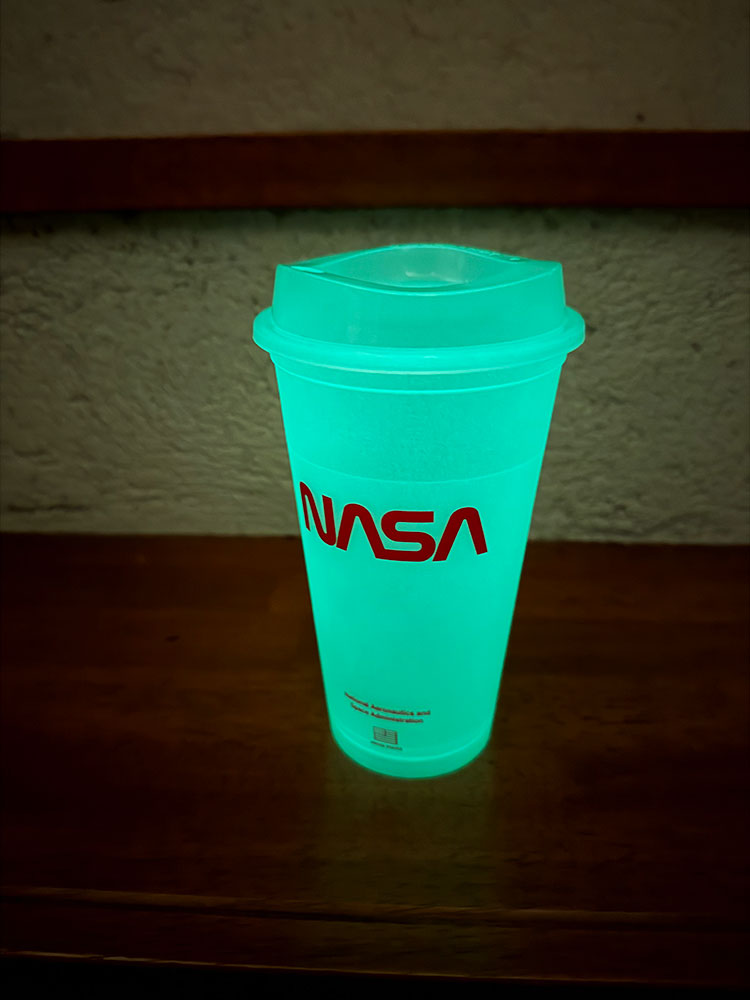 暗闇で光る！ 蓄光仕様 NASA 16オンス タンブラー □ アメリカン雑貨