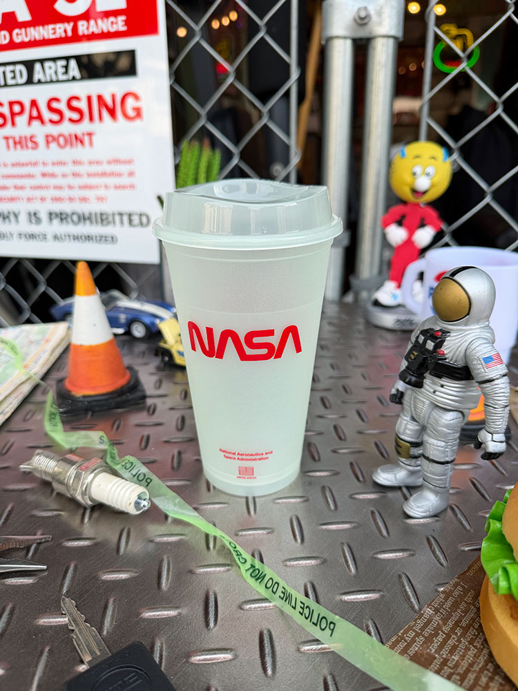 暗闇で光る！　蓄光仕様　NASA　16オンス　タンブラー ■ アメリカン雑貨 アメリカ雑貨 |  | 03