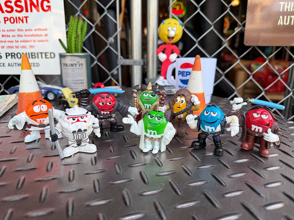 M&M’s × スターウォーズ　PVC　コレクターズフィギュア　（8体セット） ■ アメリカン雑貨 アメリカ雑貨 | 