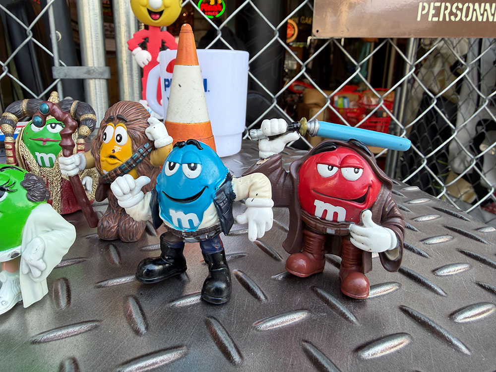 M&M’s × スターウォーズ　PVC　コレクターズフィギュア　（8体セット） ■ アメリカン雑貨 アメリカ雑貨 |  | 03