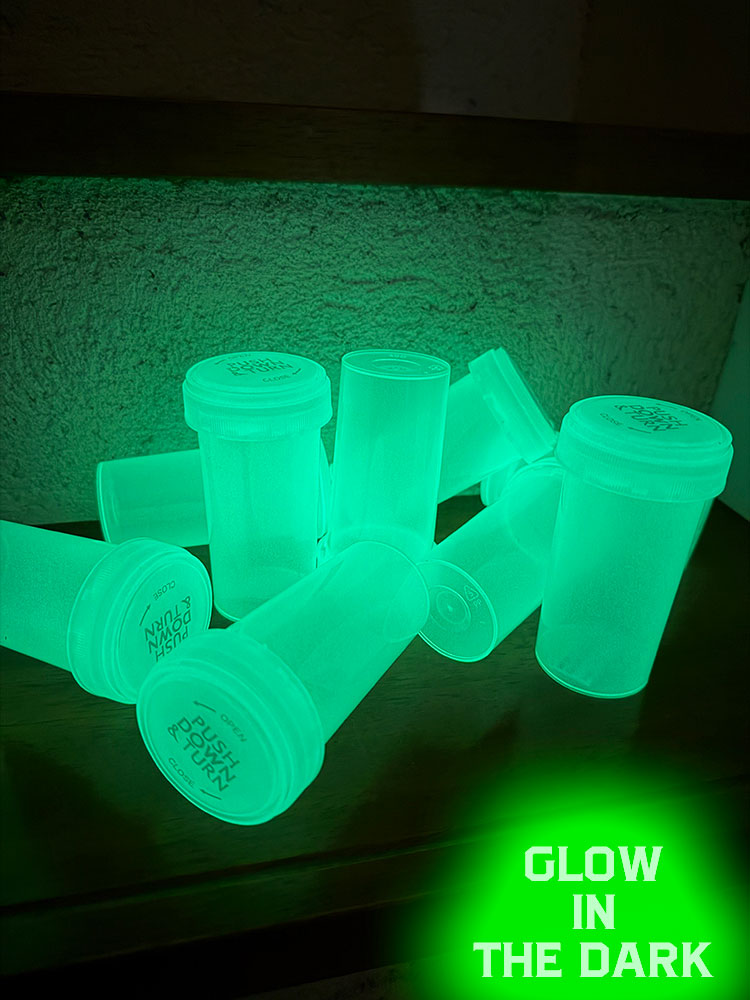 暗闇で光る！　蓄光仕様　アメリカのピルケース　グローインザダーク　（Lサイズ）　単品 ■ アメリカン雑貨 アメリカ雑貨 | 