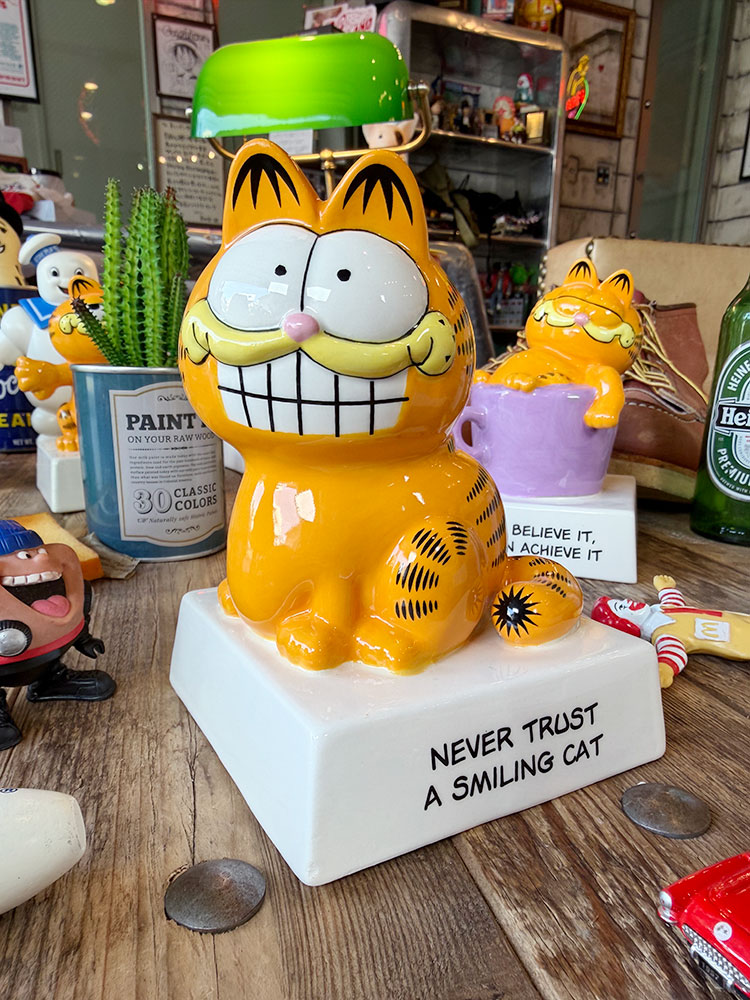 ガーフィールド メッセージドール 陶器製 （スマイル/ニヤついた猫を