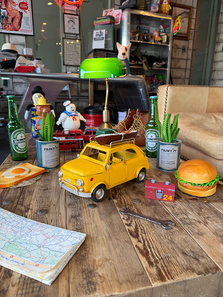 フィアット500　チンクエチェント　キャンパー仕様　ブリキオブジェ　（イエロー） ■ アメリカン雑貨 アメリカ雑貨 |  | 07