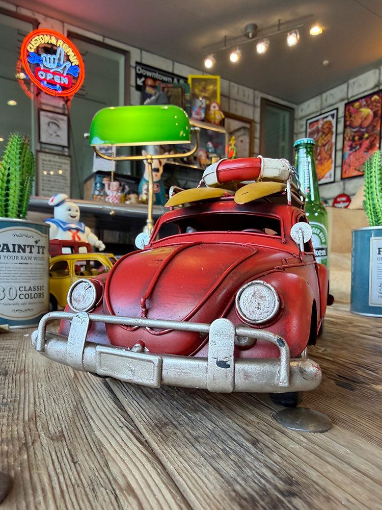 サーフビートル　ブリキオブジェ　（レッド） ■ アメリカン雑貨 アメリカ雑貨 |  | 03