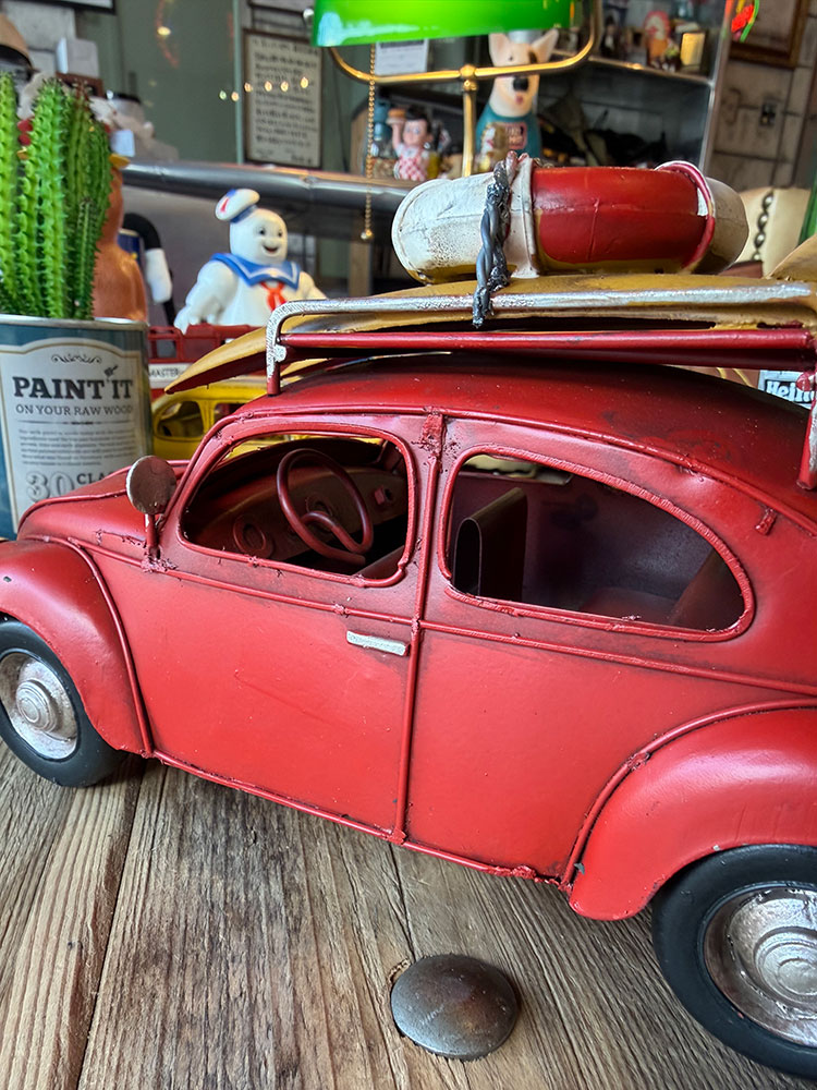 サーフビートル　ブリキオブジェ　（レッド） ■ アメリカン雑貨 アメリカ雑貨 |  | 04