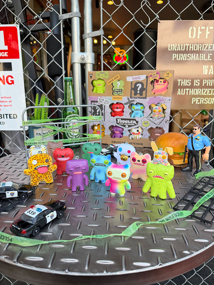 ファグラー　キーホルダー　（12体ボックスセット）　海外で話題のキモくてかわいいモンスター　Fuggler |  | 05