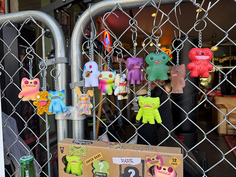 ファグラー　キーホルダー　（12体ボックスセット）　海外で話題のキモくてかわいいモンスター　Fuggler |  | 08