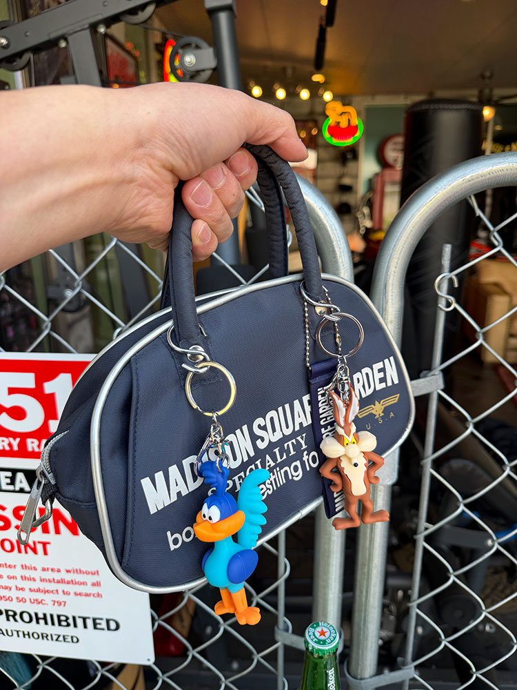 ロードランナー　＆　ワイリーコヨーテ　PVC フィギュア　キーホルダー　（2体セット） ■ アメリカン雑貨 アメリカ雑貨 |  | 03