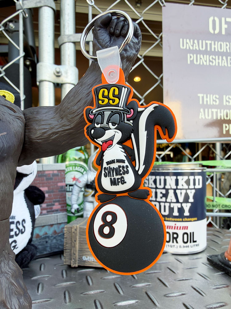 シャイネス　スカンキッド　ラバーキーホルダー　（8ボール） ■ アメリカン雑貨 アメリカ雑貨 | 