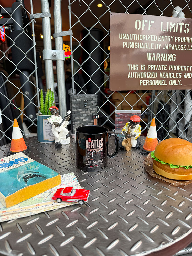 ビートルズ　キャバーンクラブ　オフィシャル　マグカップ　公式グッズ ■ アメリカン雑貨 アメリカ雑貨 |  | 03