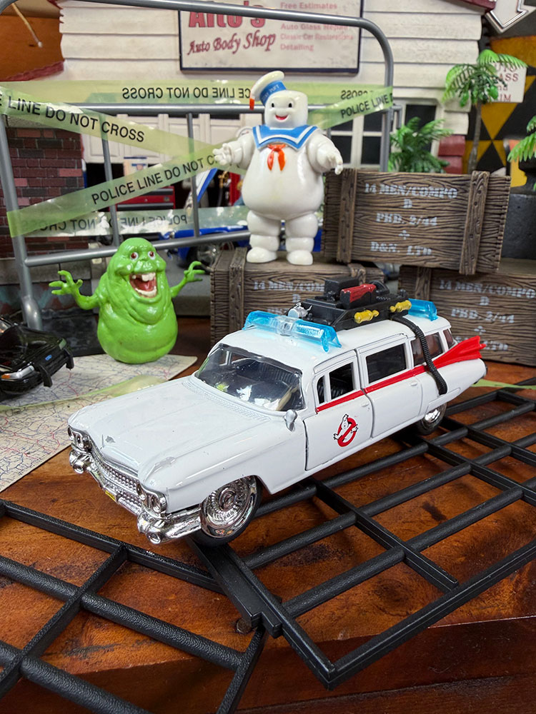 映画　ゴーストバスターズ　ECTO-1　エクトワン　ダイキャストミニカー　1/32スケール ■ アメリカン雑貨 アメリカ雑貨 | 
