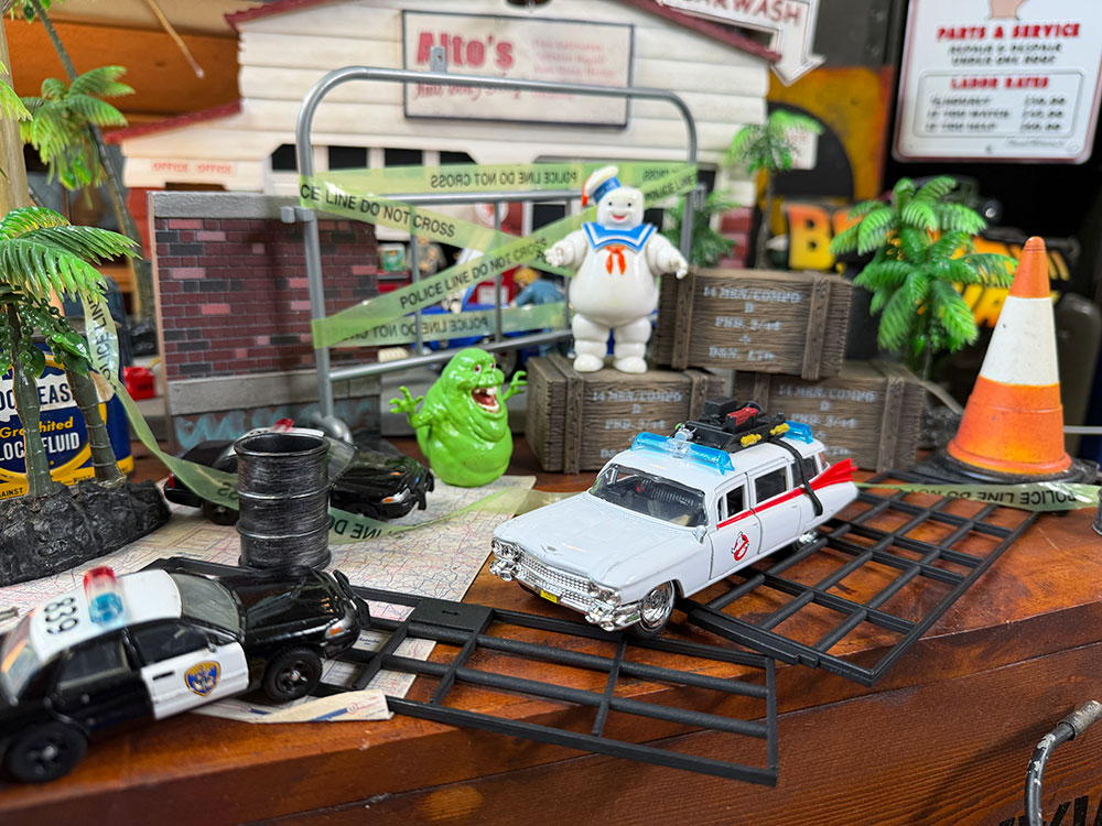 映画　ゴーストバスターズ　ECTO-1　エクトワン　ダイキャストミニカー　1/32スケール ■ アメリカン雑貨 アメリカ雑貨 |  | 08