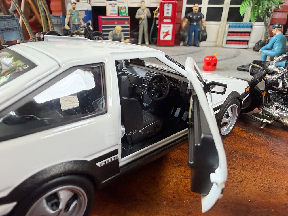 マイスト　トヨタ　スプリンター　トレノ　AE86　ダイキャストミニカー　1/24スケール ■ アメリカン雑貨 アメリカ雑貨 |  | 04