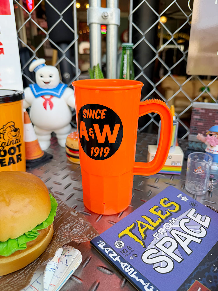 A&amp;W　オフィシャル　プラスチック　ルートビアマグ　MADE IN U.S.A.