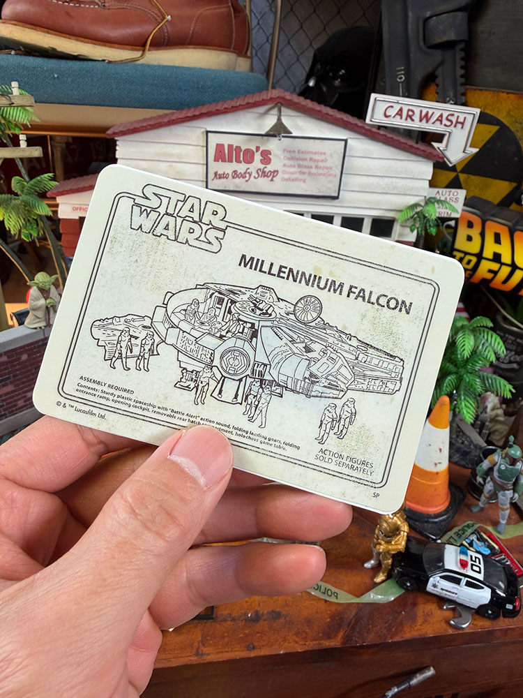スターウォーズ　レトロデザイン　ステッカー　（ミレニアムファルコン） ■ アメリカン雑貨 アメリカ雑貨 |  | 02