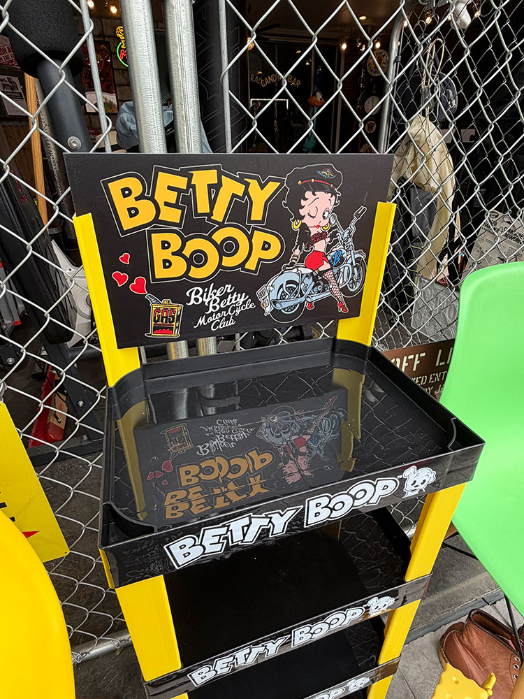 ベティ・ブープ　ストアディスプレイ　4段ラック ■ アメリカン雑貨 アメリカ雑貨 |  | 07