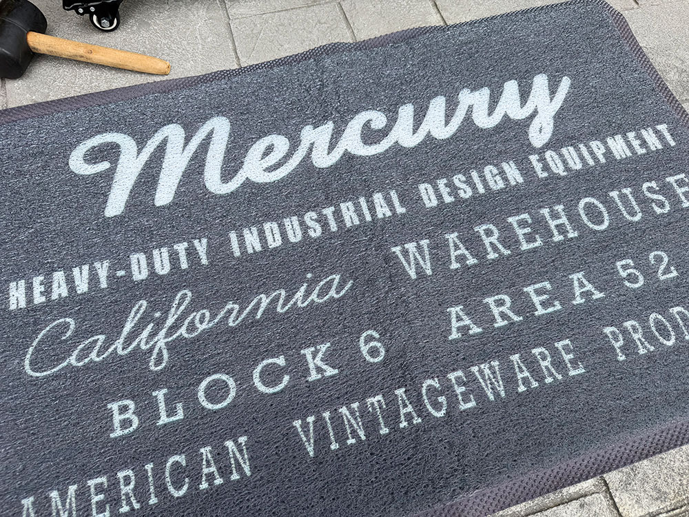 マーキュリー　PVCガレージマット　90cm　（CAL.WAREHOUSE）　屋外＆屋内のどっちも対応 ■ アメリカン雑貨 アメリカ雑貨 | MERCURY | 01