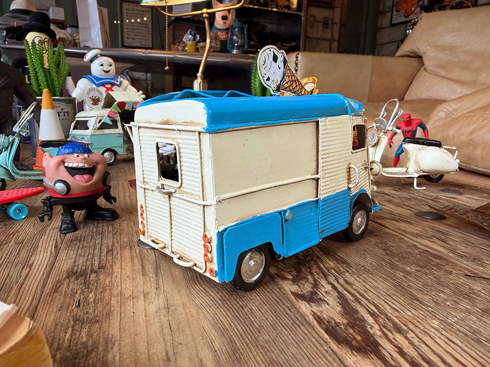 シトロエン　Hバン　アイスクリーム　キッチンカー　ブリキオブジェ　（スカイブルー×アイボリー） ■ アメリカン雑貨 アメリカ雑貨 |  | 04