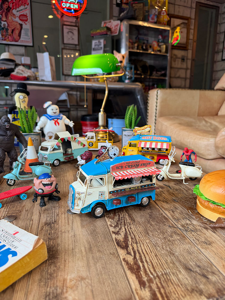 シトロエン　Hバン　アイスクリーム　キッチンカー　ブリキオブジェ　（スカイブルー×アイボリー） ■ アメリカン雑貨 アメリカ雑貨 |  | 05