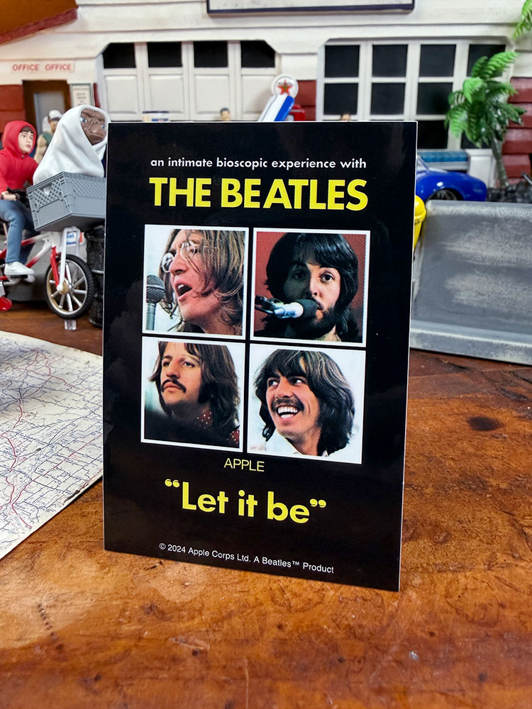 ビートルズ Let It Be オフィシャル ミニステッカー レット・イット