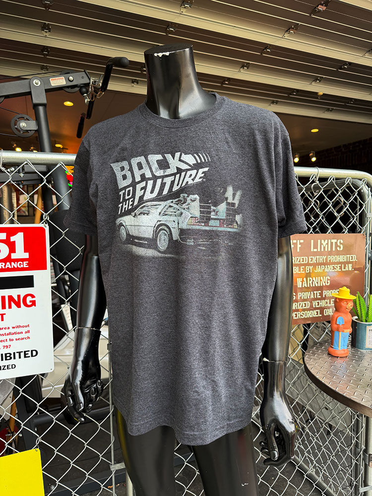 バック・トゥ・ザ・フューチャー　デロリアン　オフィシャル　Tシャツ　（FADED BTTF/ブラック）　公式グッズ | 