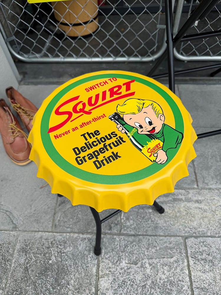 スクアート　ボトルキャップ　テーブル＆チェアー（2脚）　3点セット ※沖縄・離島は配送不可 ■ アメリカン雑貨 アメリカ雑貨 |  | 03