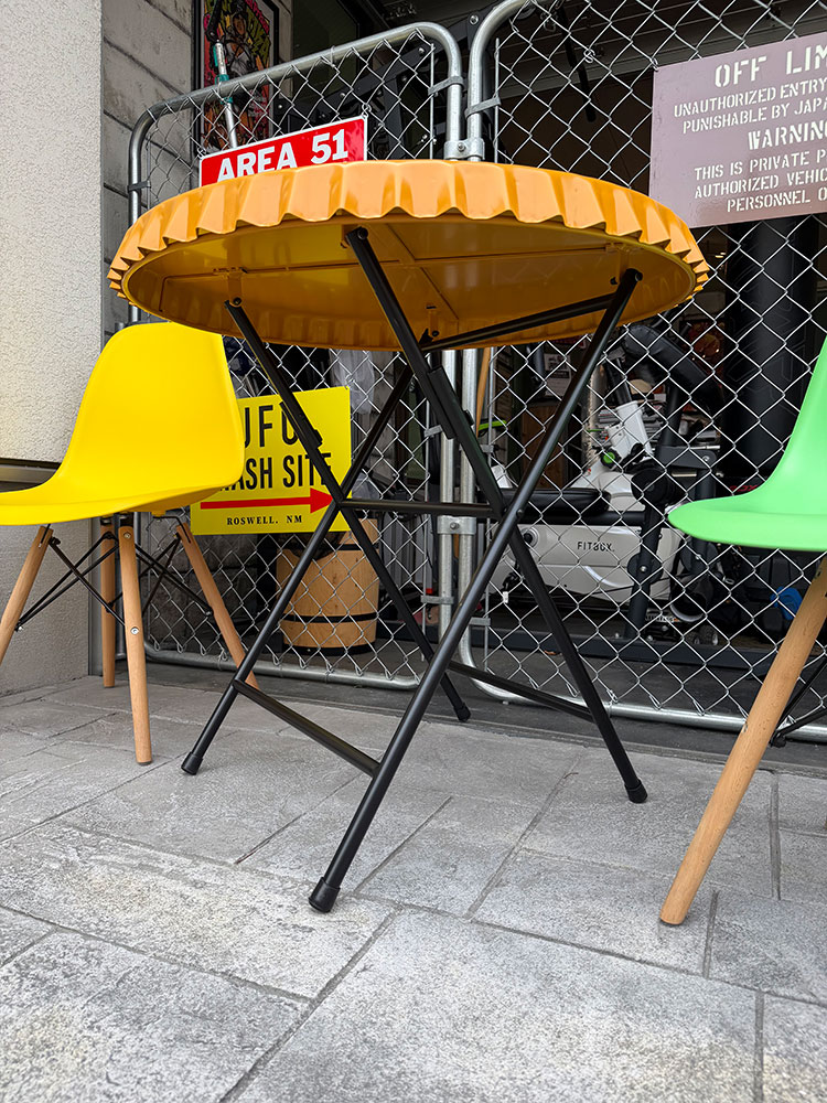 ガーフィールド　ボトルキャップ　テーブル　単品　折り畳み式 ※沖縄・離島は配送不可 ■ アメリカン雑貨 アメリカ雑貨 |  | 03