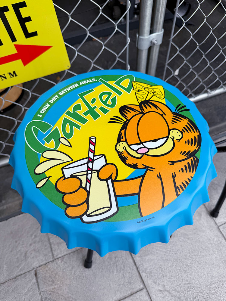 ガーフィールド　ボトルキャップ　チェアー　単品 ■ アメリカン雑貨 アメリカ雑貨 |  | 01