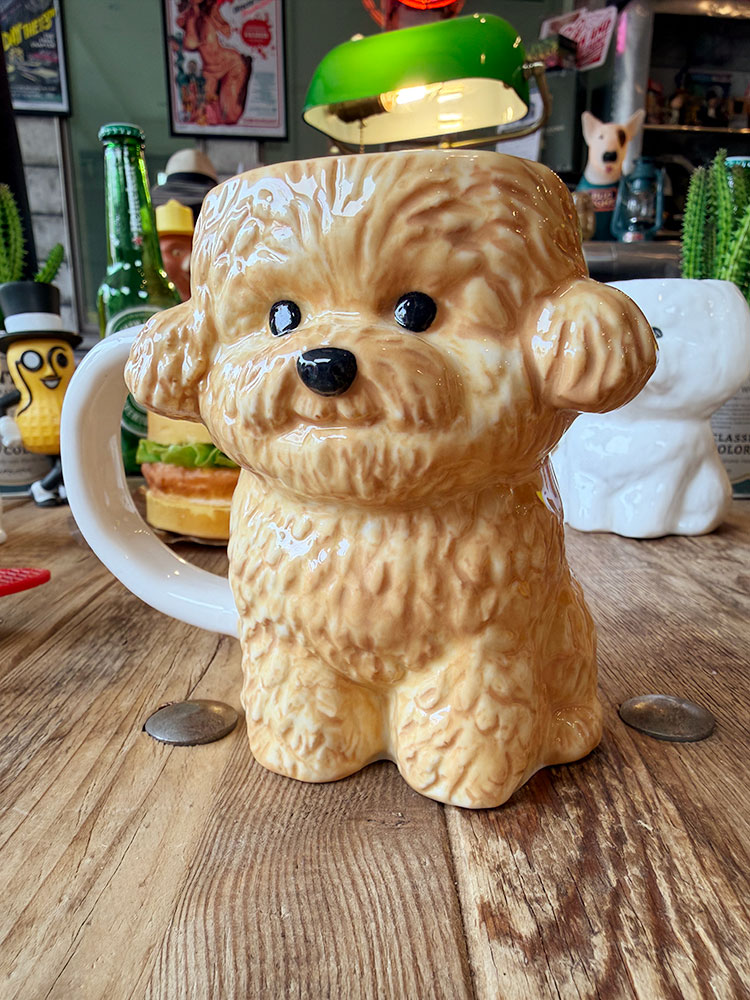 陶器製プードルの置物　シルバック かわいい犬型マグカップ トイプードル 340ml 陶器 □ アメリカン雑貨